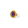 Anello con fiore di perline, cristalli e cabochon Partenope - Multicolor